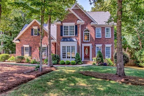 5304 Glen Cove Court