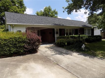 1914 Echo Lane
