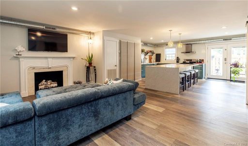 3528 Colony Road A