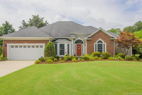 5635 Sunstar Court sold home in Cherokee, Charlotte, NC