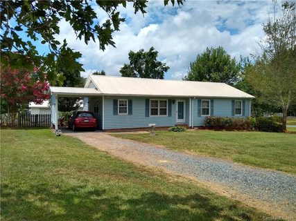 904 Edgehill Drive