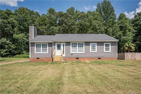 15511 Walnut Cove Drive