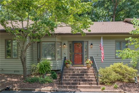 26 Hunting Country Trail