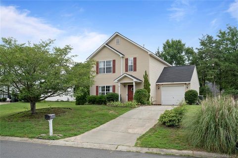 1512 Hollythorn Drive