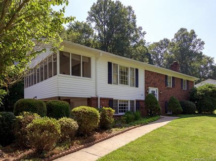 1542 Glenheath Drive