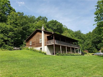 225 Spar Mill Road sold home in Cherry Hollow, Burnsville, NC