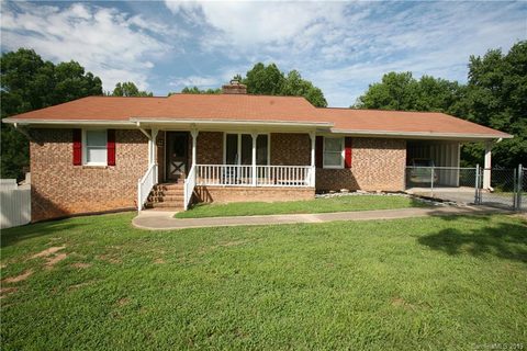 2550 Parks Lafferty Road sold home in Briarwood, Concord, NC