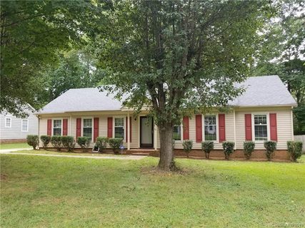 2220 Heather Glen Lane