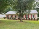 2220 Heather Glen Lane sold home in Charlotte, SC