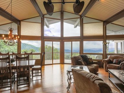 Previously sold for $750,000