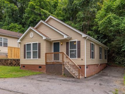 11 Vine Street sold home in Woodfin Land Company, Asheville, NC