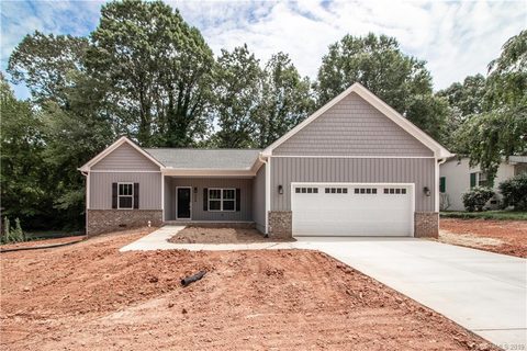 734 Ferndale Drive
