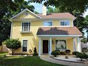 237 Indian Paint Brush Drive sold home in Mooresville, SC