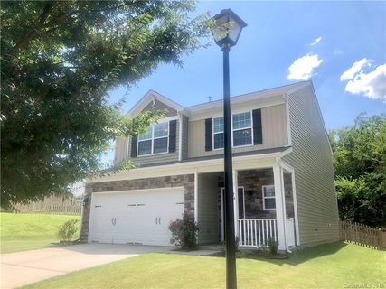 2726 Hunters Moon Lane sold home in St Clair, Matthews, NC