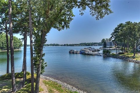 20347 Harborgate Court Unit 104