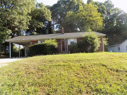 1304 Lynhaven Street