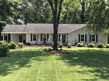 2661 Saddlewood Circle