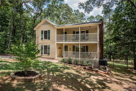 1426 Crescent Street