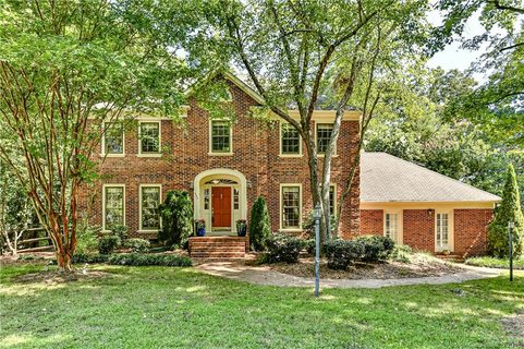 9025 Peyton Randolph Drive sold home in Williamsburg Raintree, Charlotte, NC