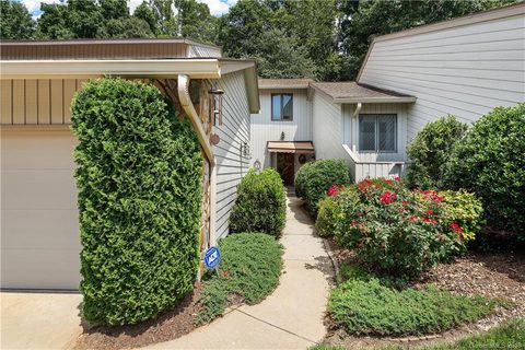 123 Cloverleaf Lane