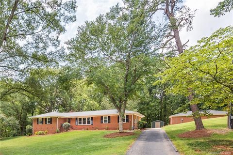 3017 Cresthill Drive sold home in Cresthills, Charlotte, NC