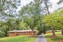 3017 Cresthill Drive sold home in Charlotte, SC