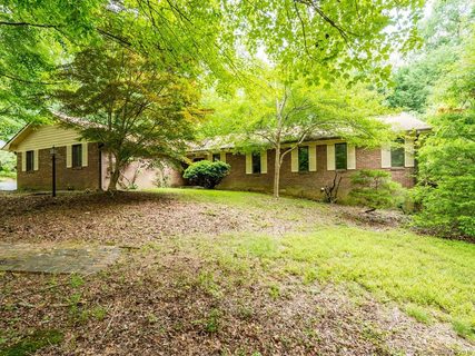 144 Camellia Way sold home in Timbercreek, Hendersonville, NC