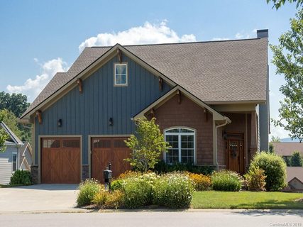 105 Birchbark Drive sold home in Hollabrook Farms, Mills River, NC