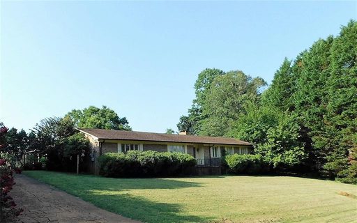 927 E G Street sold home in Lincoln Heights, Newton, NC