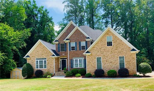 225 Woodstream Circle