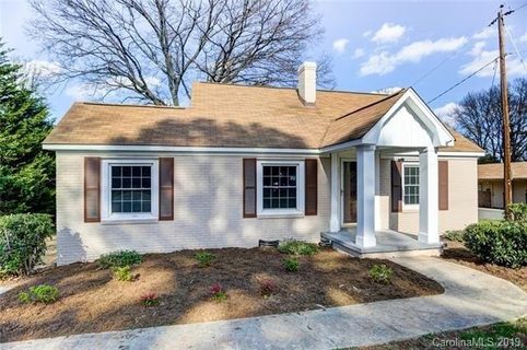 5301 Lynnville Avenue sold home in Hollywood, Charlotte, NC