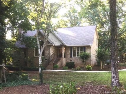 1108 Hummingbird Lane