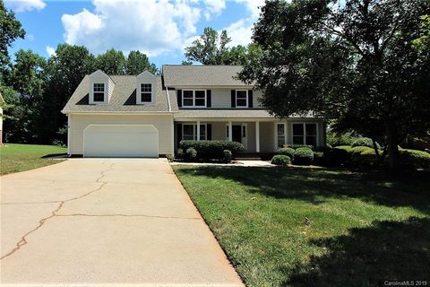 932 Paul Revere Lane