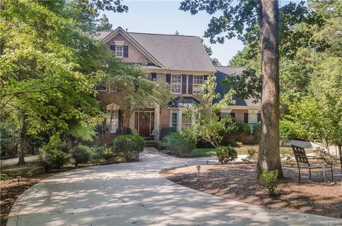 440 Brook Bluff Lane