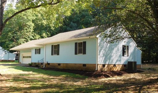 15501 Walnut Cove Drive