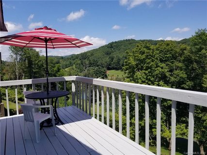 818 Hemlock Drive sold home in Mountain Glen, Newland, NC