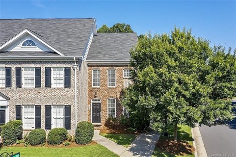9637 Longstone Lane