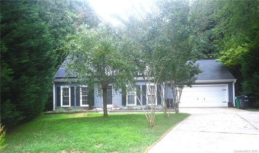 8119 Chestnut Ridge Drive sold home in Chestnut Ridge, Charlotte, NC