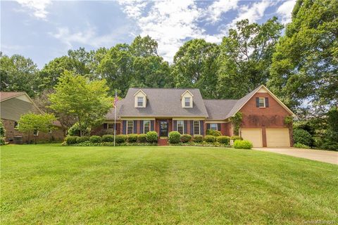 1407 Merrimont Avenue sold home in Country Club, Kings Mountain, NC
