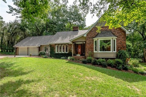 1904 Stoneyridge Drive