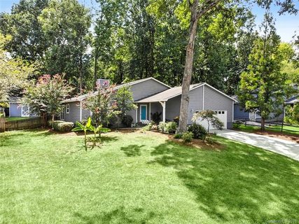 4040 Bon Rea Drive sold home in Cedar Woods, Charlotte, NC