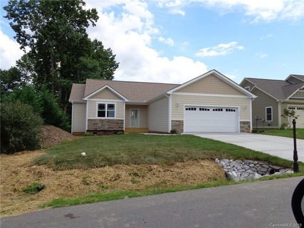 608 Blacksmith Run Drive sold home in Blacksmith Run, Hendersonville, NC