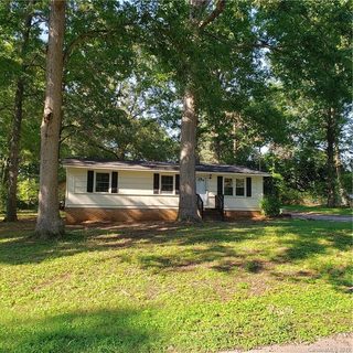 1556 Lakewood Drive