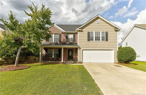 1017 Village Green Lane