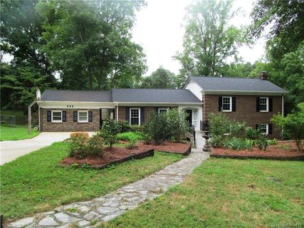 203 Cedarwood Drive