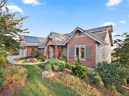 121 Fortress Ridge sold home in Hamburg Mountain, Weaverville, NC