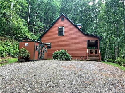 138 E Wabash Drive sold home in Dogwood Acres, Sylva, NC