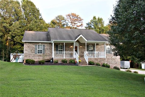 1418 Austin Lane