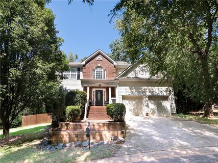 13704 Glenford Place