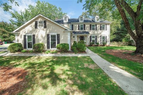2722 Briar Ridge Drive sold home in Greenbriar, Charlotte, NC